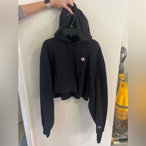 black cropped champion hoodie